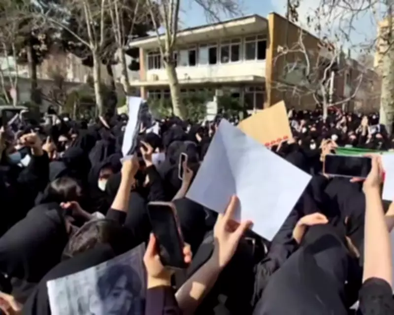 Armed Police Flood Iranian Universities to Crush Student Protests Amid Nuclear Talks