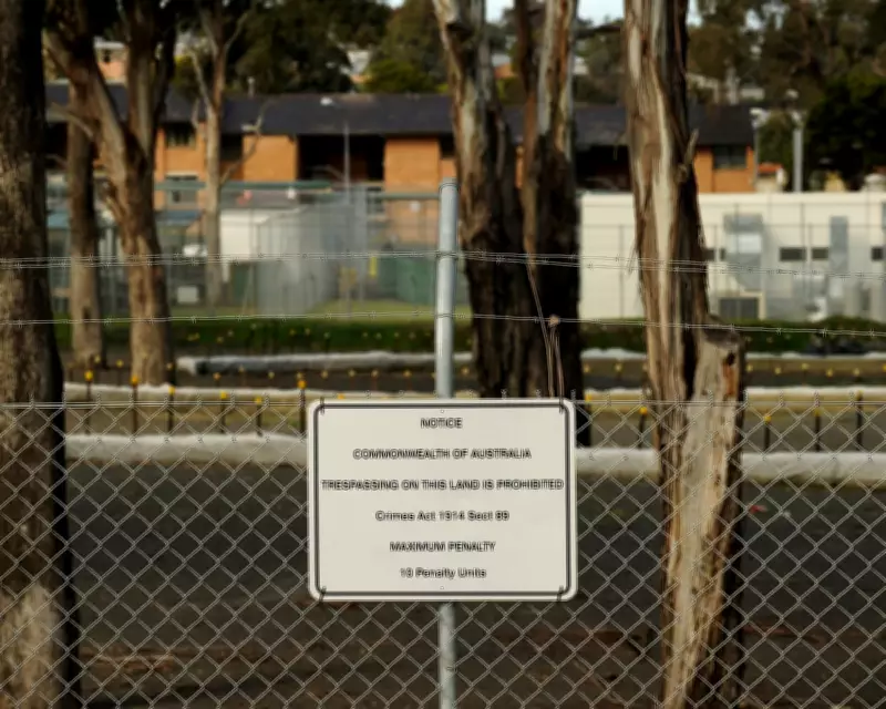 Australia Uses Kia Carnival Minivans for Detainee Transport Amid Immigration Scrutiny