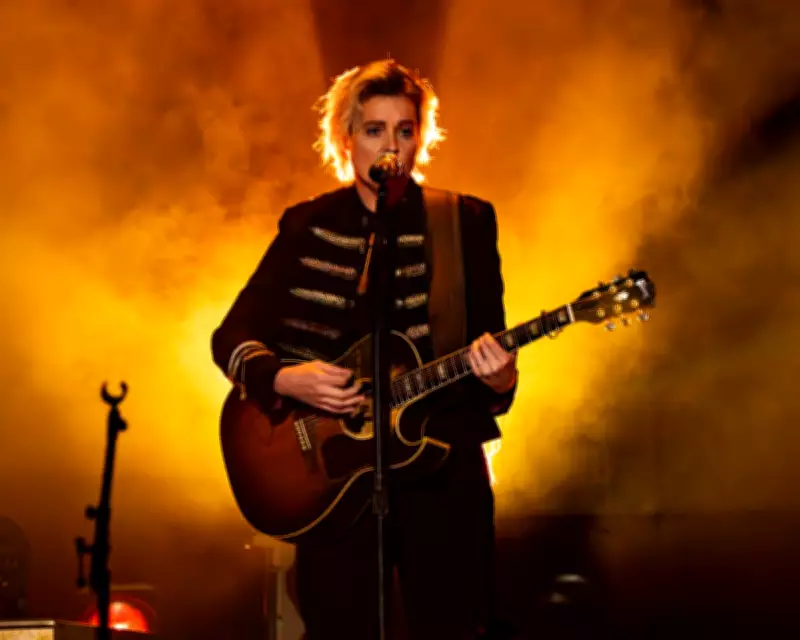 Brandi Carlile Hosts Benefit Concert in Minneapolis for Ice Relief
