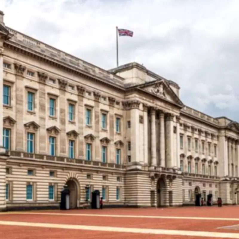 Buckingham Palace Seeks Live-In Staff with No Experience Required