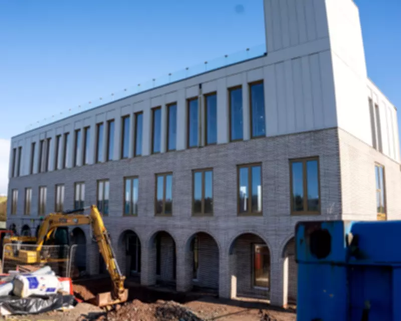 Cumbria's Unfinished Mosque Opens Early for Ramadan Amid Far-Right Opposition