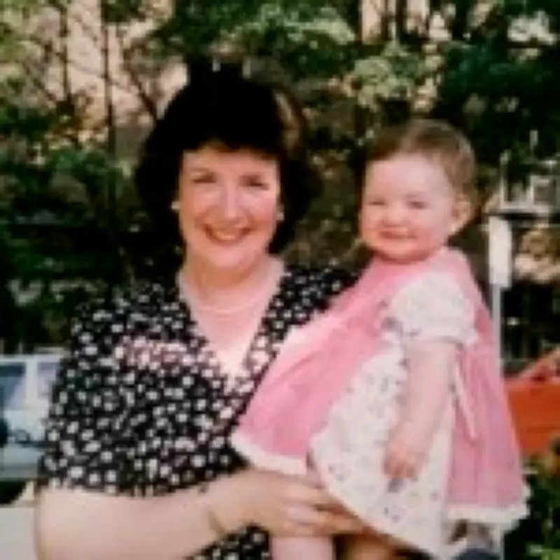 Daughter's Heartbreak: Caring for Mum with Early Alzheimer's at 21