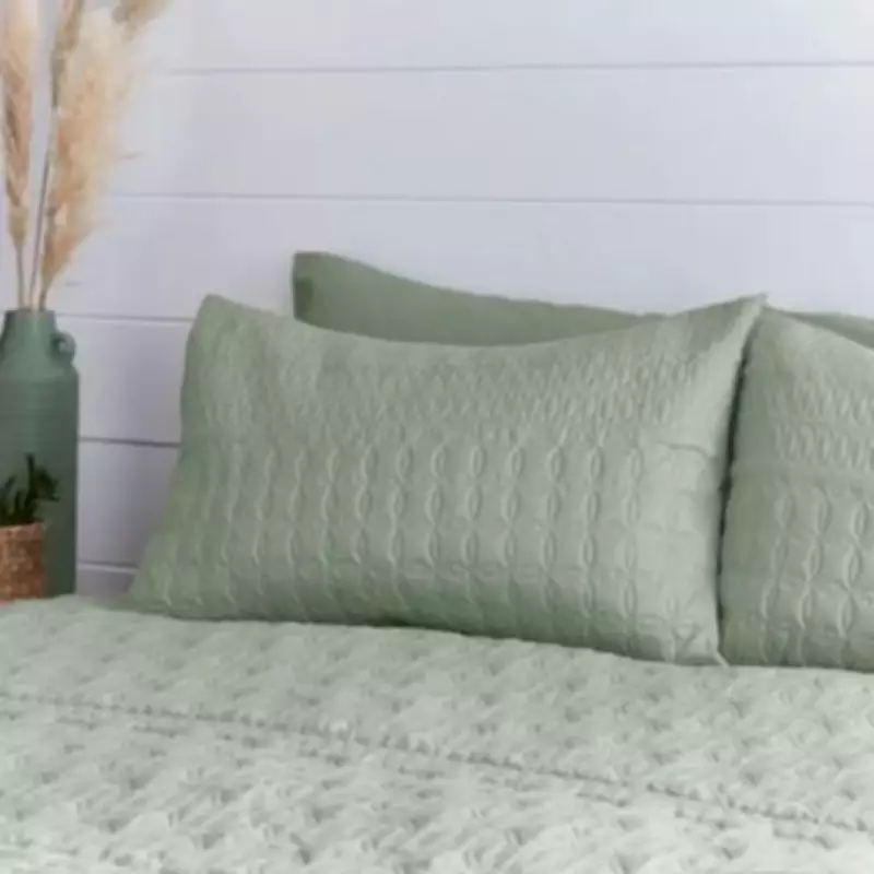 Dunelm's 'Expensive-Looking' Non-Iron Bedding Set Now Starts at Just £22