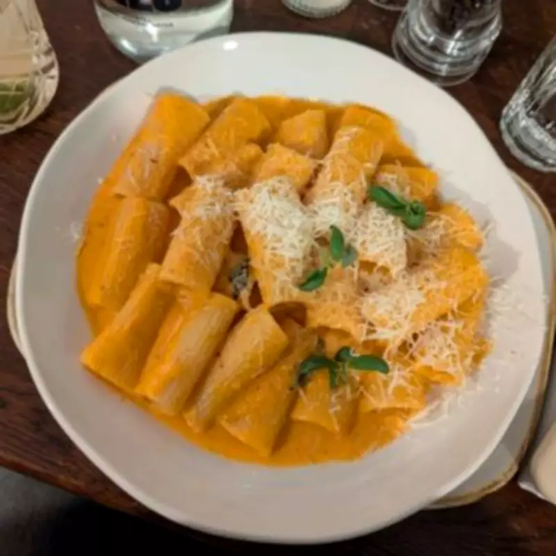 Ed Sheeran's London Restaurant Review: £20 Pasta Disappoints at Bertie Blossoms