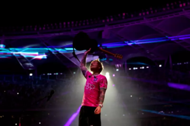 Ed Sheeran's Loop Tour Debut in Perth: A One-Man Stadium Spectacle