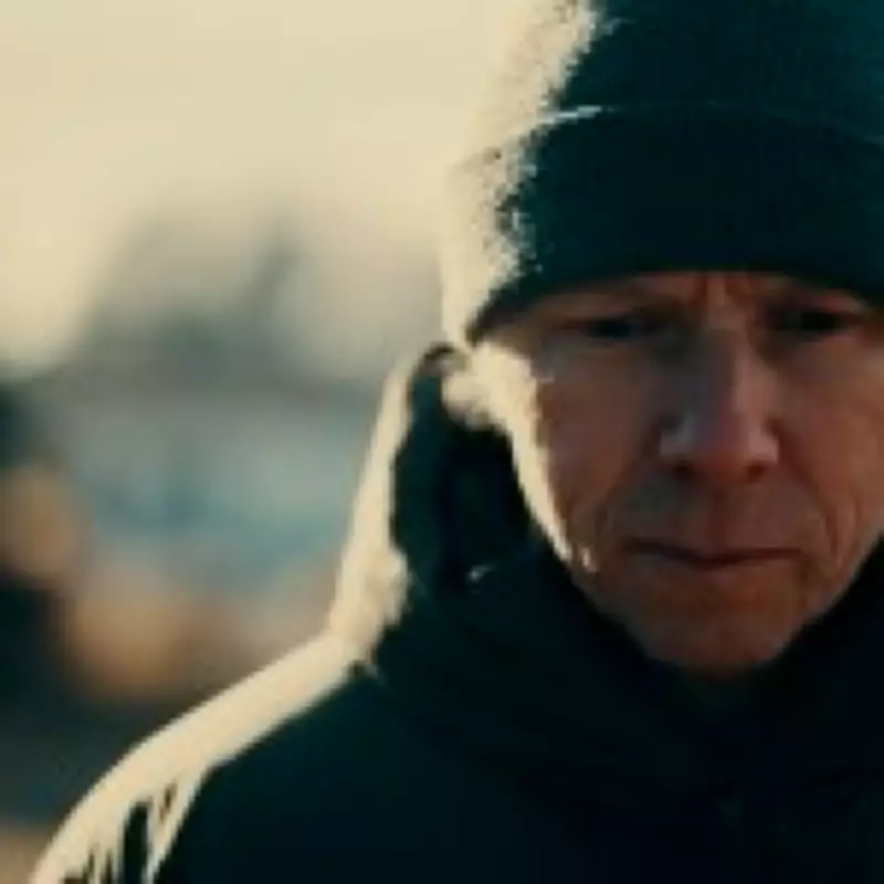 From Postman to Homeland Security Agent: Hunting Online Predators