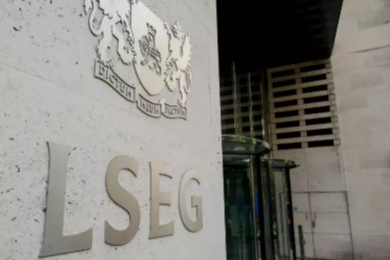 FTSE 100 Hits Record High as HSBC Leads Rally, Pound Stays Flat