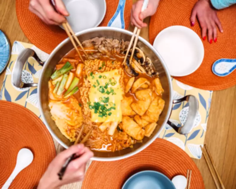 How to Host a Perfect Hotpot Night at Home: Easy Tips and Essential Gear
