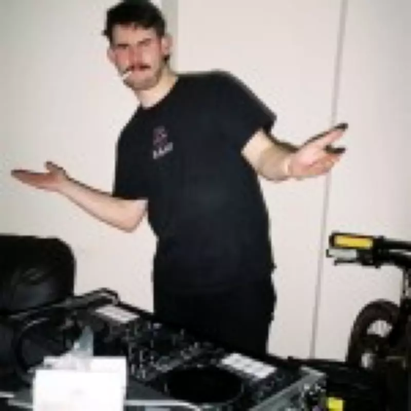 Londoner's Eight-Day Sleepless Ordeal Leads to Career Change as Sleep Coach