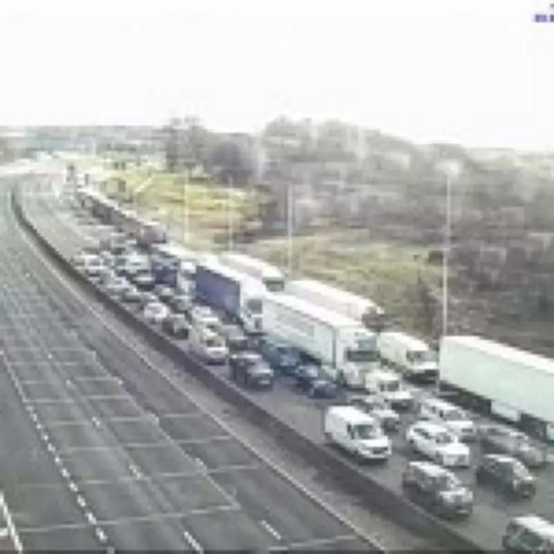 M25 Motorway Shut Down After Two Lorry Crash Brings Down Power Cables