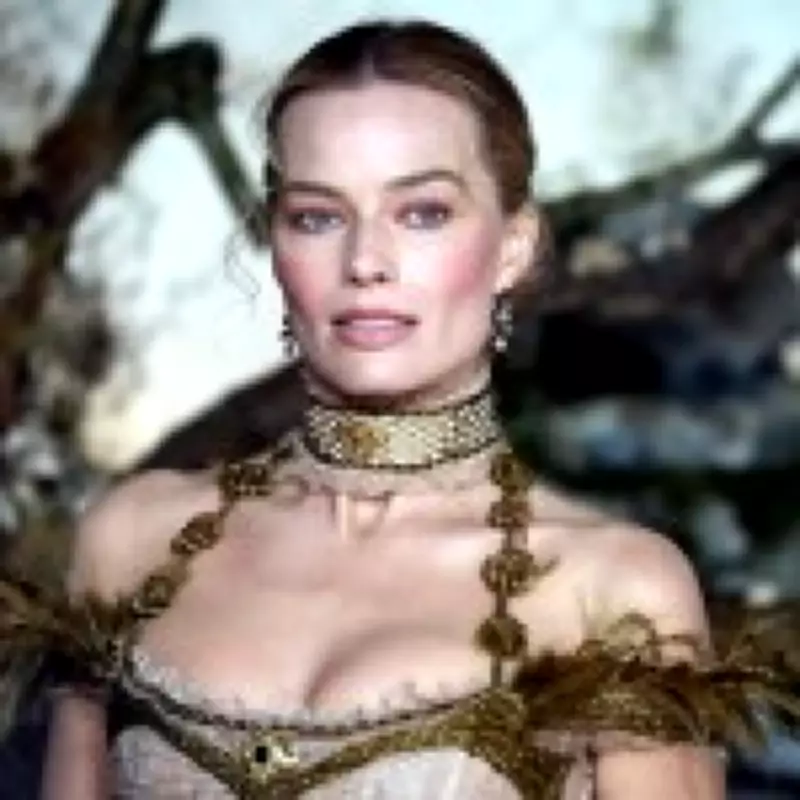 Margot Robbie's Brontë Hair Bracelet Replica Sparks Premiere Controversy