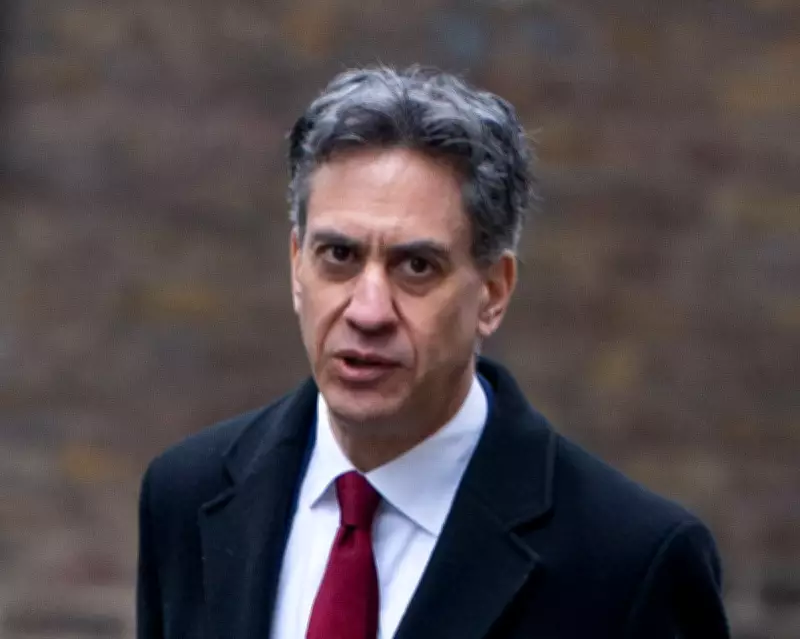 Miliband Unveils £1bn Community Green Energy Fund to Empower Local Areas