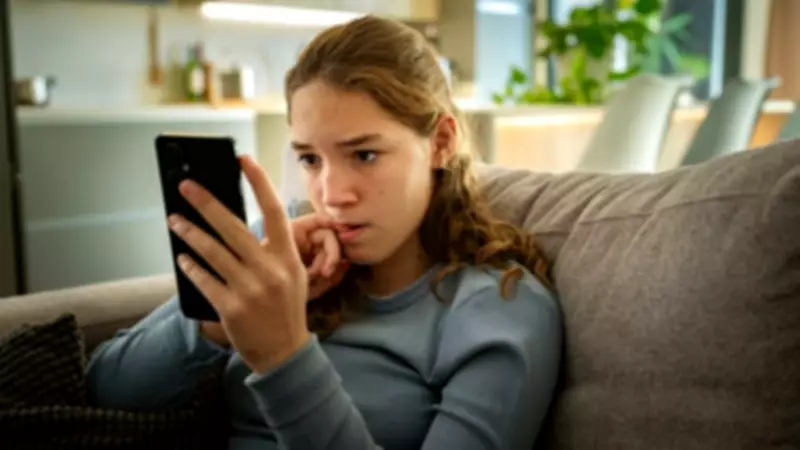 Parents Struggle to Monitor Children's Smartphone Use as Calls Grow for Tech Regulation