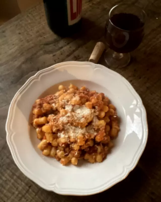 Rachel Roddy's Pork Ragu Recipe: A Taste of Tuscan Tradition