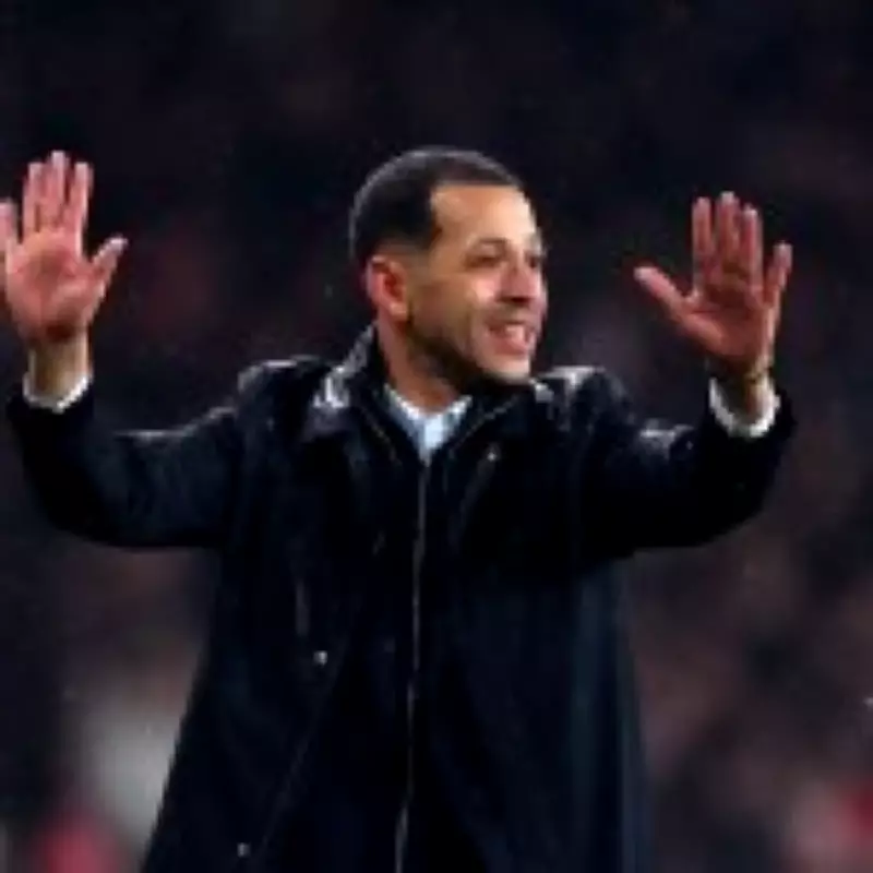 Rosenior Defends Chelsea Tactics After Carabao Cup Exit to Arsenal