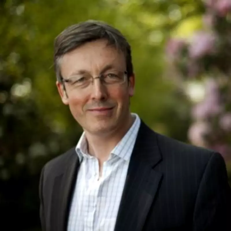 Royal Florist Urges Ban on Floral Foam Over Environmental Damage