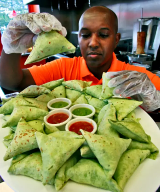 Sambusa Food Brings Somali Flavors to Minneapolis Community