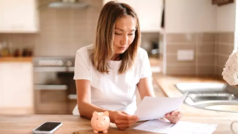 Secret Spouse Bank Account: Expert Advice on Financial Secrecy in Marriage