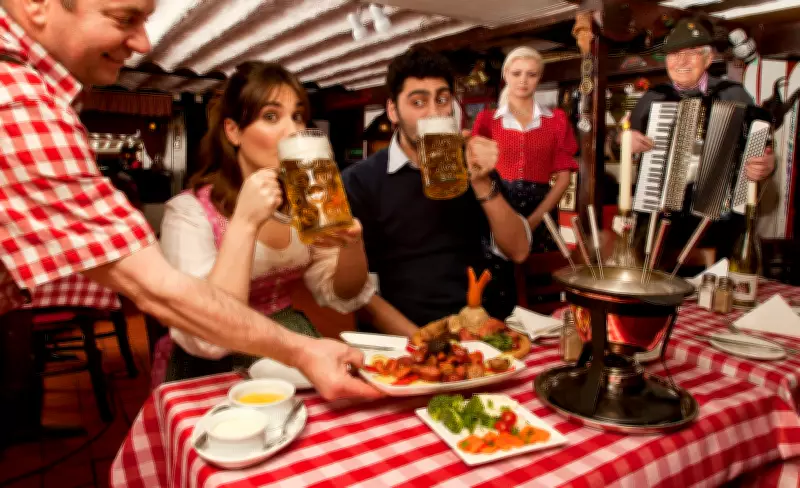 Senza Fondo: London's Bottomless Lasagna Feast in Shoreditch