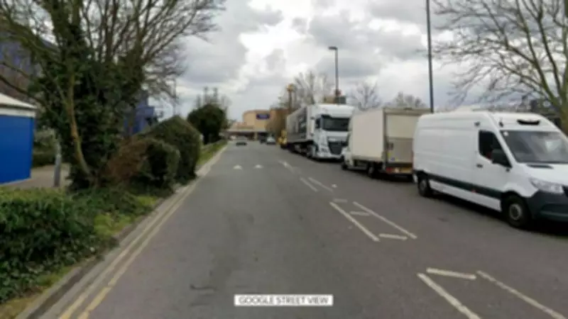 Three Arrested After Fatal Stabbing at Croydon Retail Park Leaves Man Dead