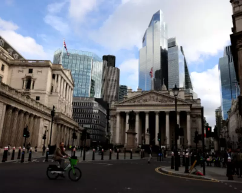 UK Economy Shows Modest Growth in Q4 2025, Annual Rate Hits 1.2%