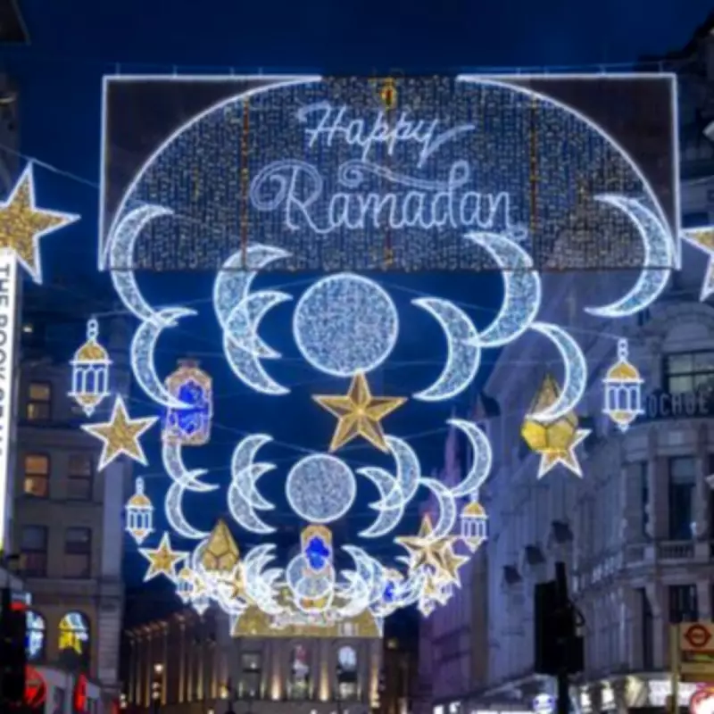 UK Muslims Await Crescent Moon Sighting to Begin Ramadan 2026