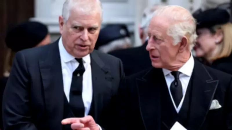US Congressman Warns Epstein Scandal Could End British Monarchy