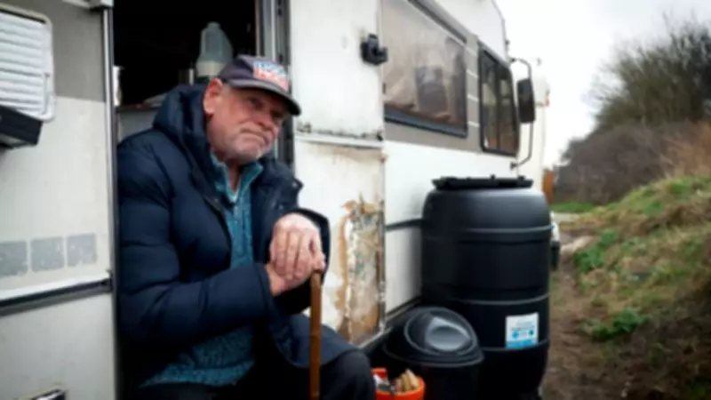 Van Dwellers Forced to Live on Kerbs Amid UK Housing Crisis