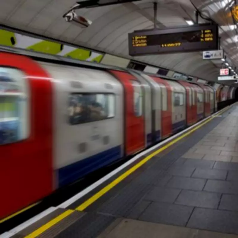 West London Scammer Laundered £600k via Gift Cards in Tube Fraud Scheme