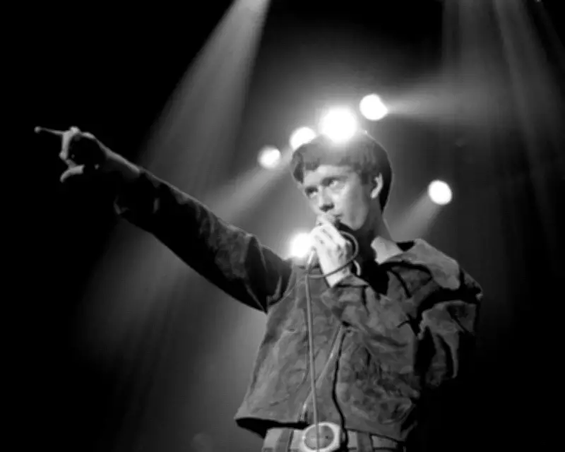 Witnessing Music Legends Before Fame: Fan Stories from Oasis to Bowie