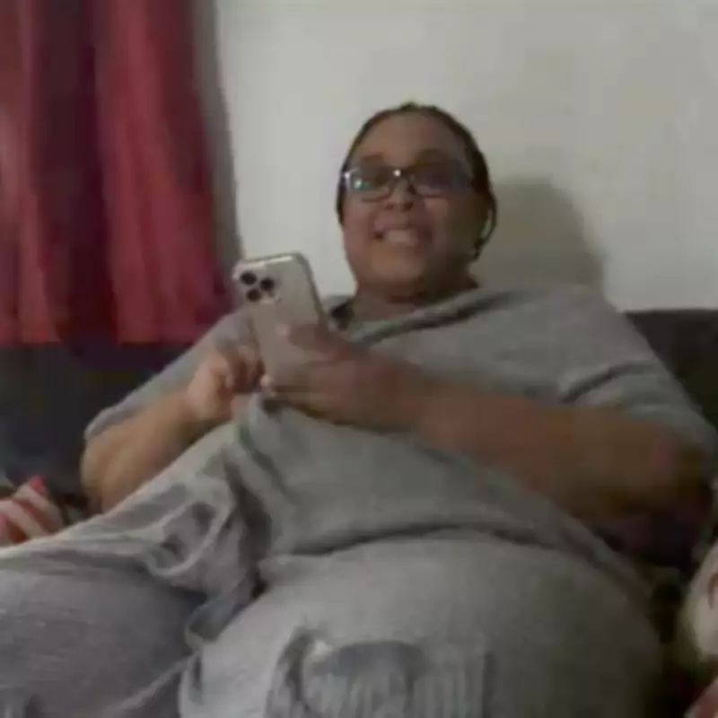 Woman Loses 13 Stone to Break Family Cycle of Ill Health After Mother's Death