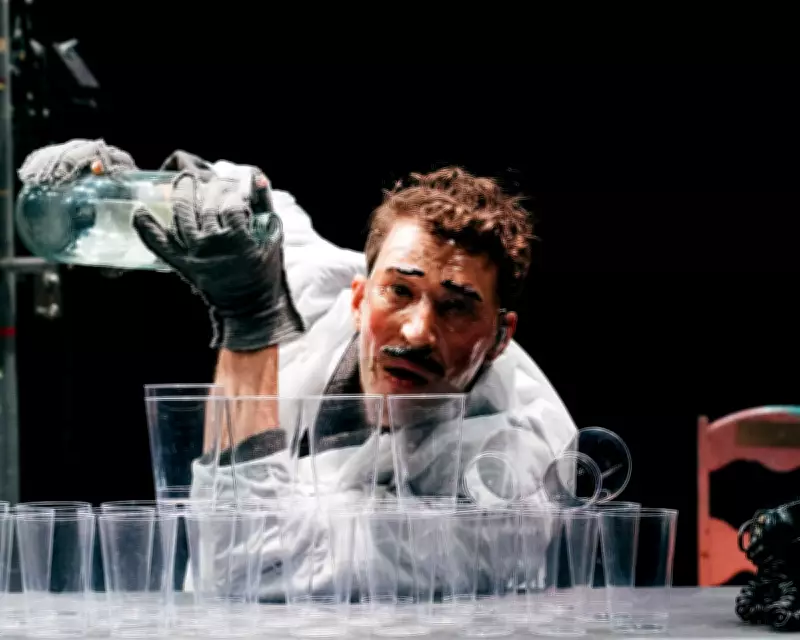 Wooster Group's Nayatt School Redux: A Seance-Style Tribute to Spalding Gray