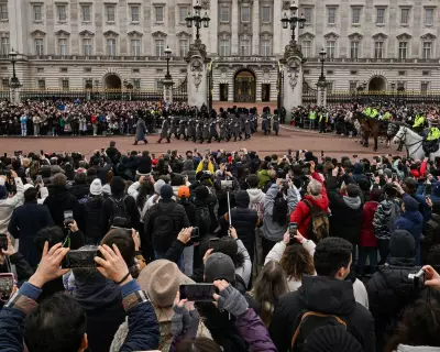 Changing of the Guard and Ramadan Prayers: Friday's Photo Highlights