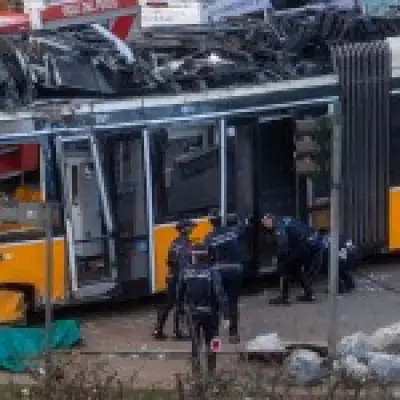 Tram Derailment in Milan Kills Two, Injures Dozens in Central Avenue Crash