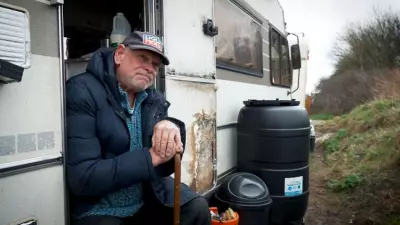 Van Dwellers Forced to Live on Kerbs Amid UK Housing Crisis