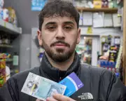 A Week of Cash-Only Living: How Ditching Cards Transformed My Spending