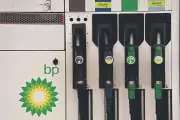 BP Halts Share Buybacks Amid Strategic Overhaul and Leadership Changes