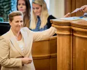 Danish PM Calls Early Election, Seeks 'Greenland Bounce' Amid Trump Tensions