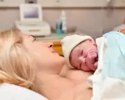 Expert Clarifies Placenta Risks: No Direct Fetal Threat in Accreta Cases