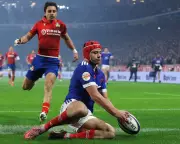 France's Bielle-Biarrey Sets Six Nations Try Record in 33-8 Victory Over Italy