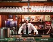 Glasgow Artist Creates Fully-Functioning Pub Art Installation in Manchester