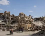 Islamic State Exploits Discontent in Syria's Deir ez-Zor Amid Government's Western Pivot