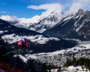 Lindsey Vonn Defies Injury in Olympic Downhill Training