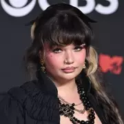 Lola Young Announces Intimate London Palladium Show After Grammy Win