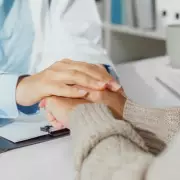 London GP Who Sought Fake Covid Vaccines Has Suspension Lifted