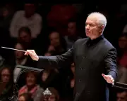 London Philharmonic's George Benjamin Conducts Masterful Concert of Clarity and Sensuality