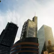 London's Brightest Day: 17C Sunshine Breaks Winter Gloom