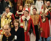 Mandelson Scandal Deepens Public Distrust in Politicians Amid Labour Crisis