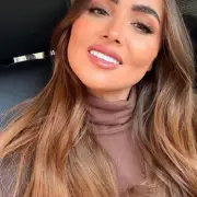 Mum's Dubai Dental Disaster: £3k Veneers Lead to Bleeding Gums and Broken Tooth