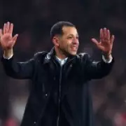 Rosenior Defends Chelsea Tactics After Carabao Cup Exit to Arsenal